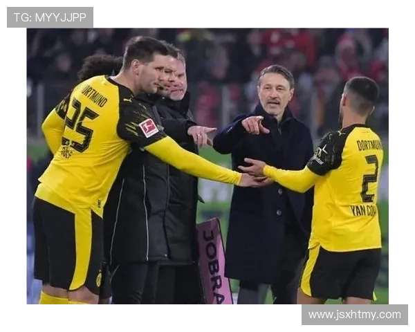 阿德耶米替换时摔水瓶引发争议科瓦奇回应称没有必要 阿德耶米替换时摔水瓶引发争议科瓦奇回应称没有必要